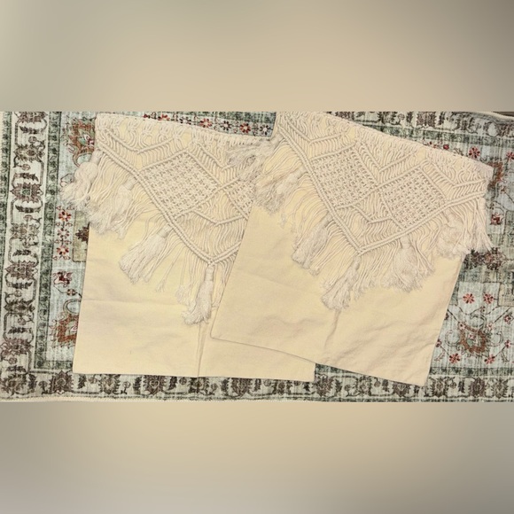NIP | Cream Macrame Throw Pillow Covers W/ Tassels Set of 2 - Picture 10 of 14